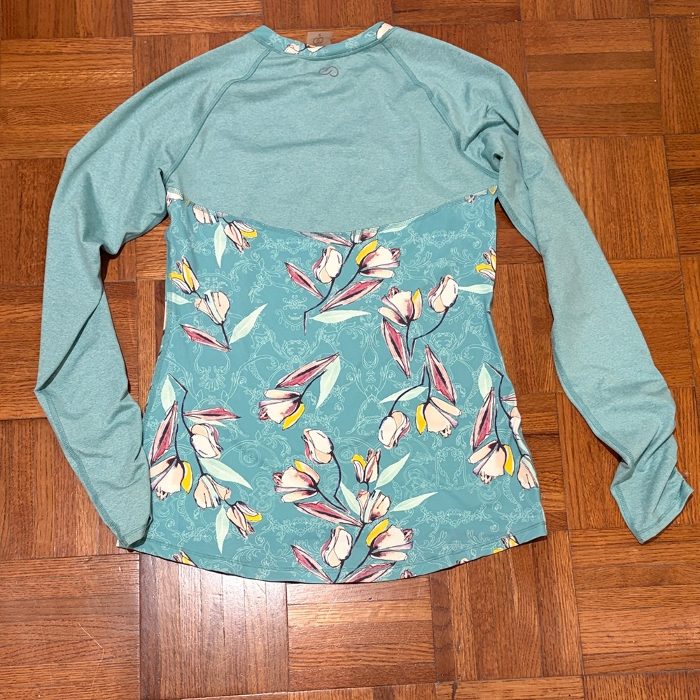 Women’s rash guard - Picture 3 of 3